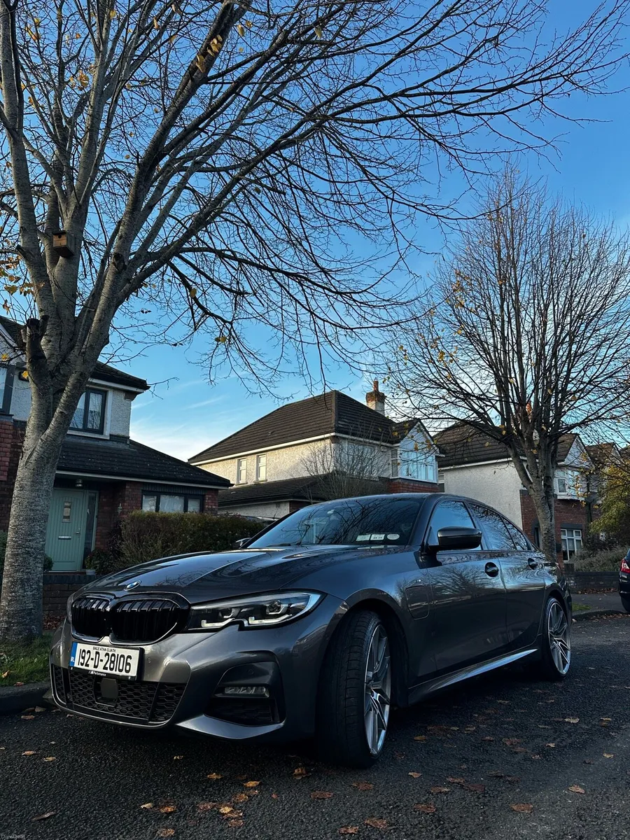 BMW 330e Msport Pro High spec driver assist  fsh - Image 2