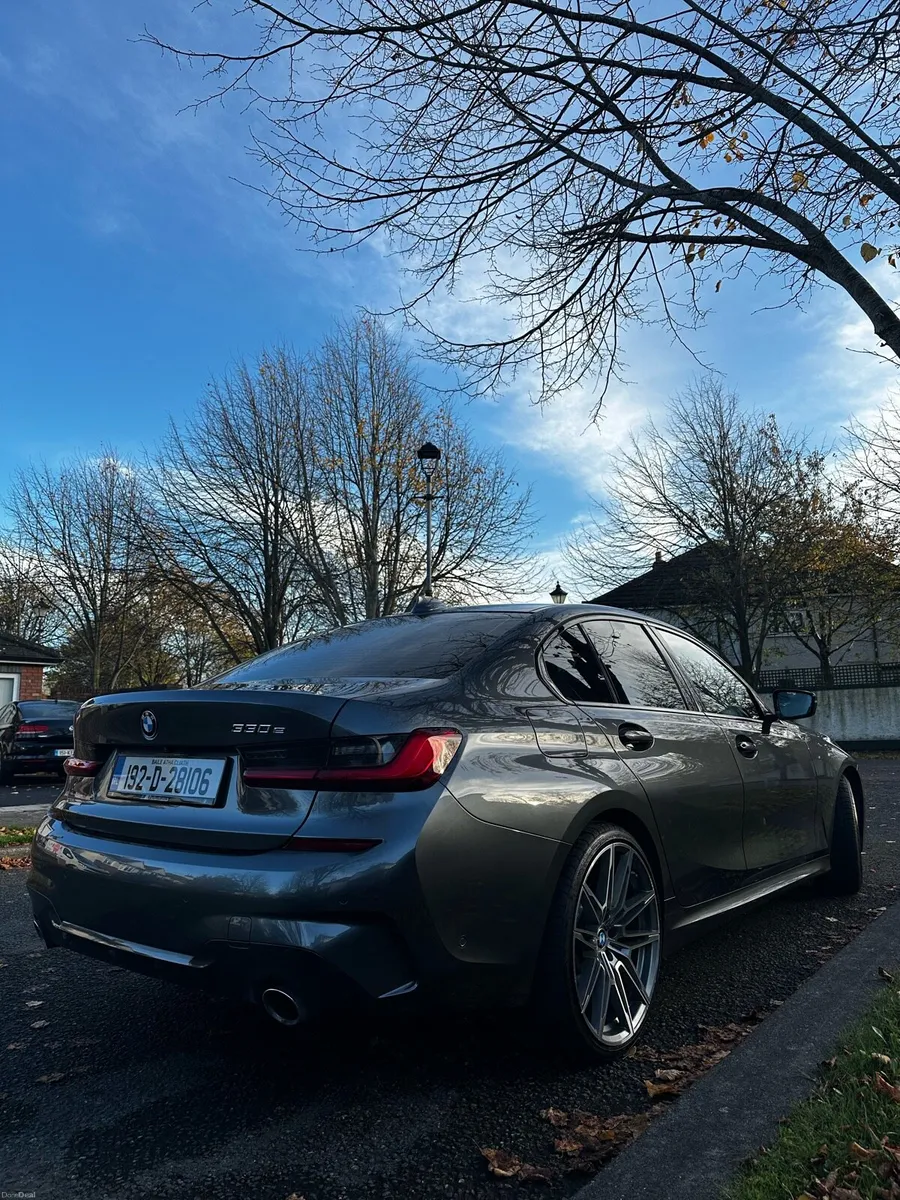 BMW 330e Msport Pro High spec driver assist  fsh - Image 3