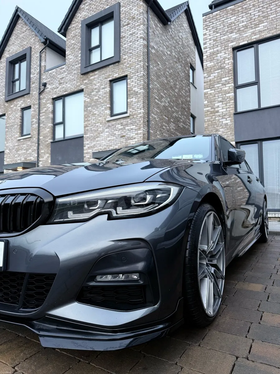 BMW 330e Msport Pro High spec driver assist  fsh - Image 1