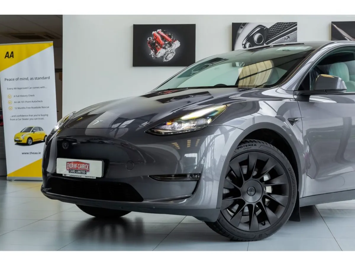 Tesla Model Y Long Range AWD - Image 3