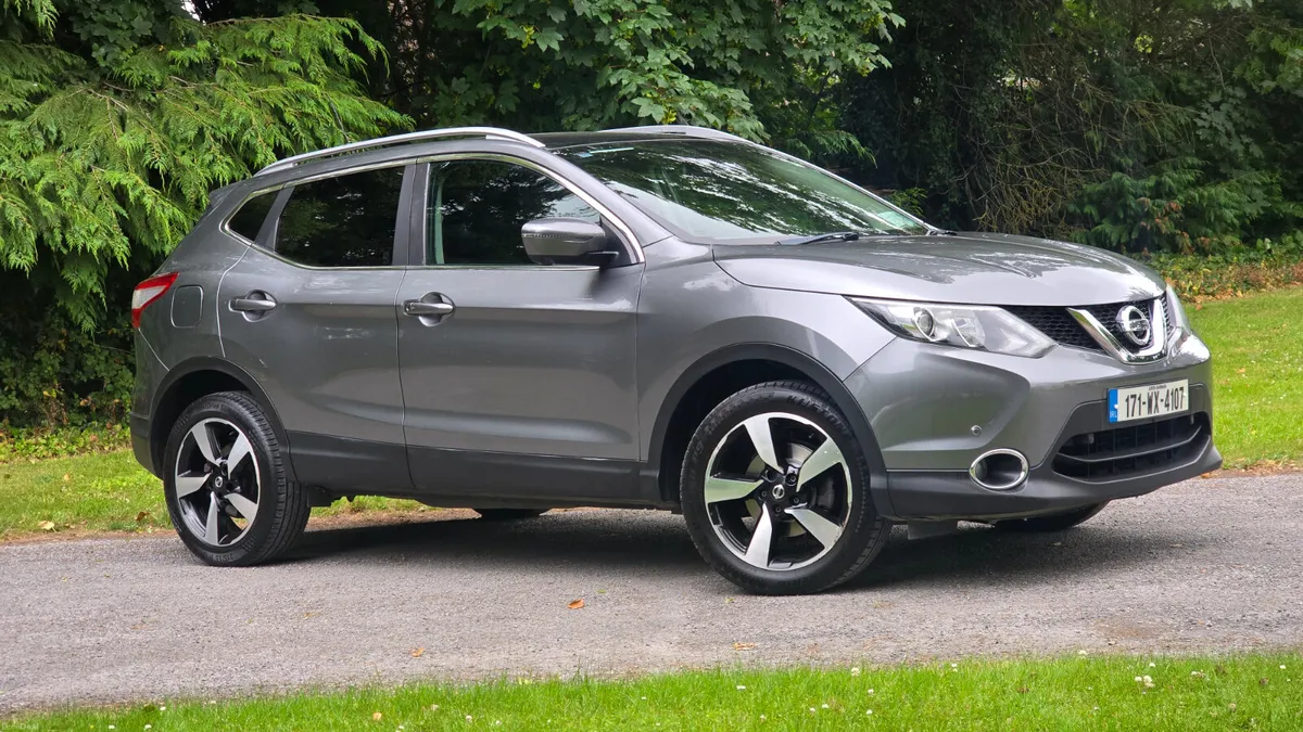 2017 Nissan Qashqai 1.5 Dci SV Trim - Image 2