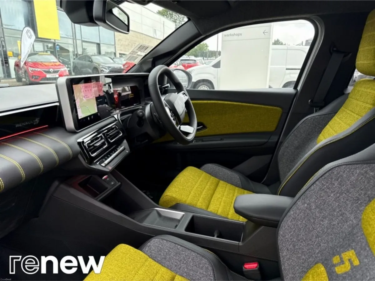 Renault 5 E-Tech Iconic 52kWh 150bhp - Image 5