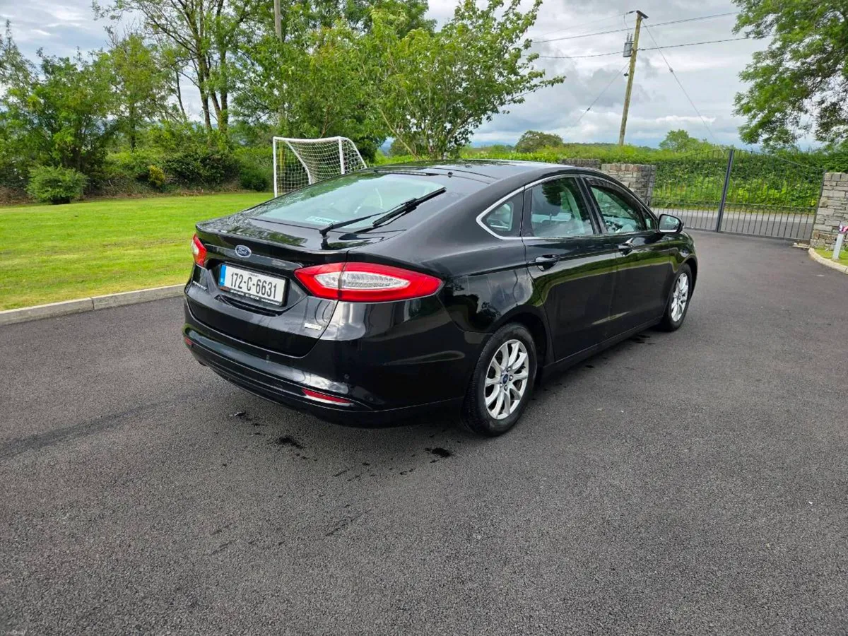 Car - Image 4