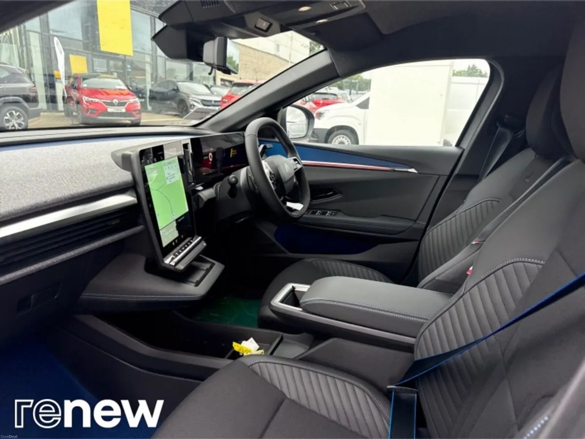 Renault Megane (COMPANY STAFF CAR) MEGANE ICONIC E - Image 5