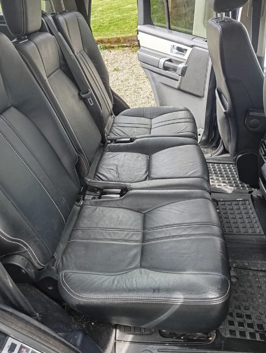 Land Rover Discovery 2011 - Image 3