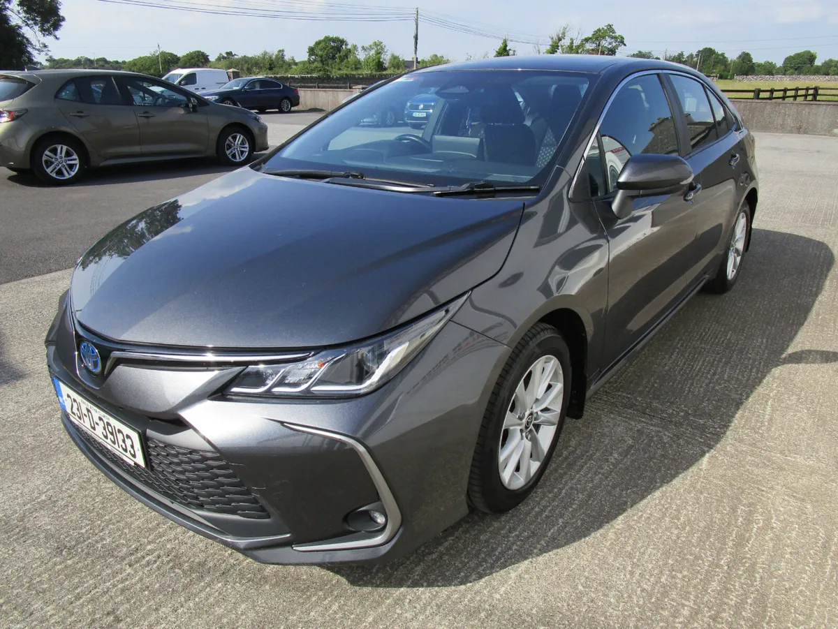 Toyota Corolla 2023 - Image 3