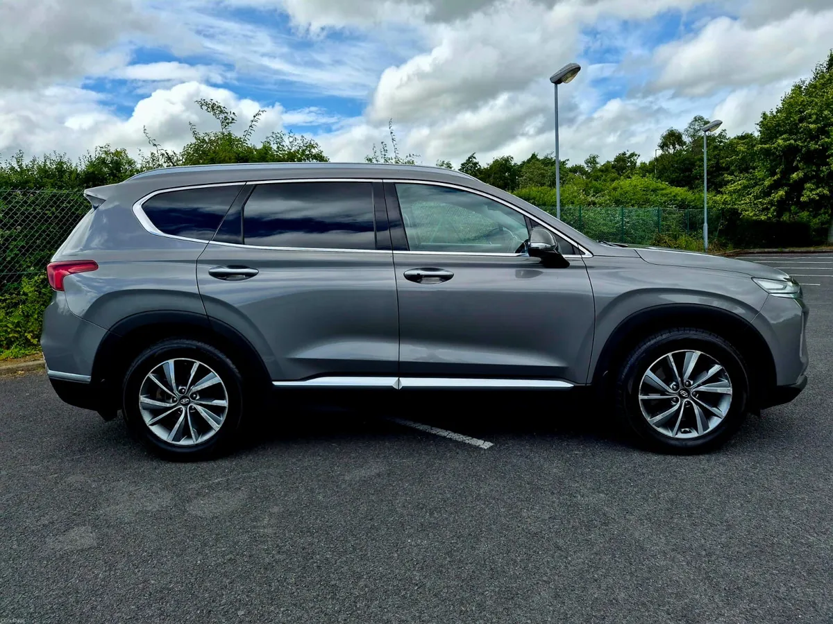 2020 HYUNDAI SANTA FE  EXECUTIVE PLUS  7 SEATER - Image 2