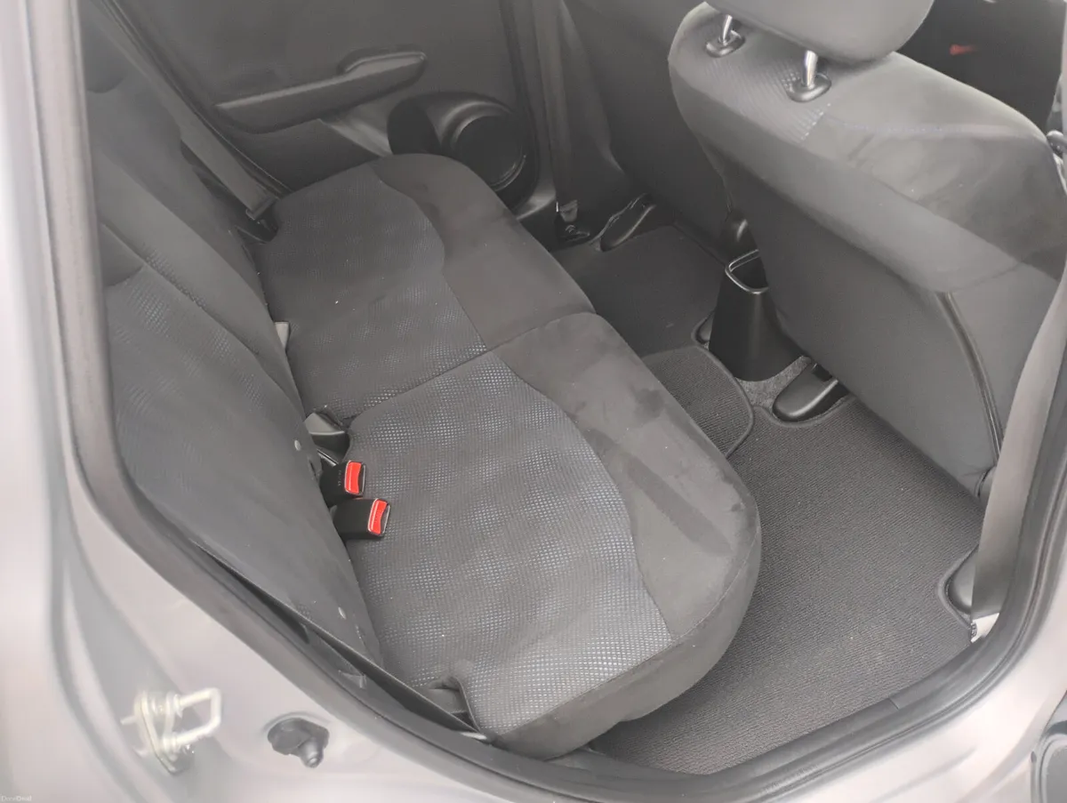 Honda Fit 2013 - Image 6