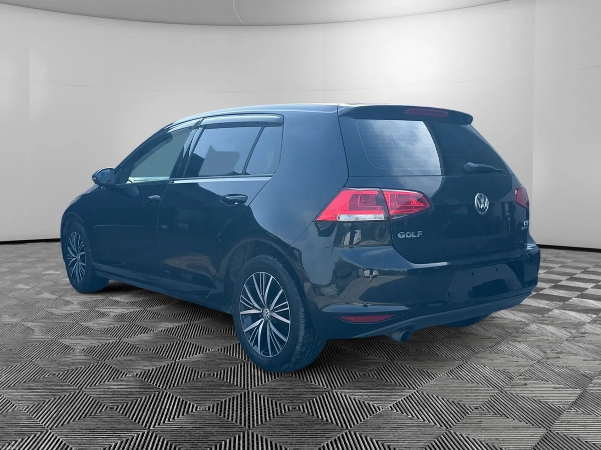 VW  Golf Comfortline DSG - Image 3