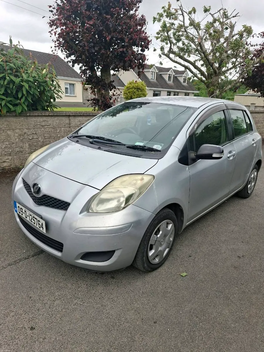 TOYOTA YARIS AUTOMATIC - Image 2