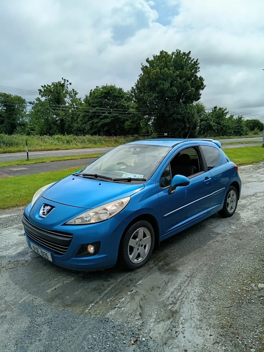 2011 Peugoet 207 - Image 1