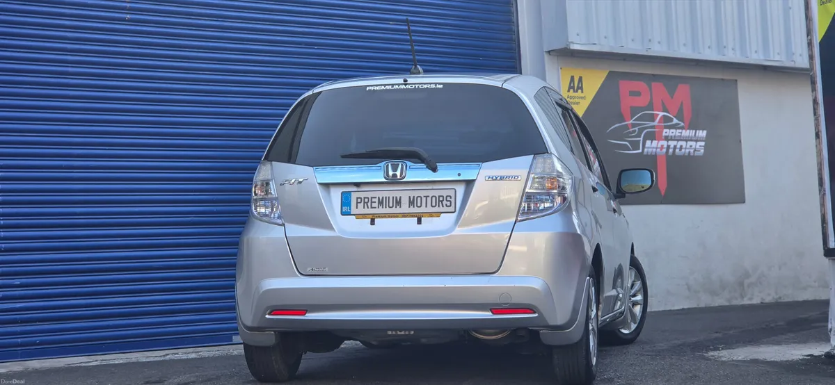 Honda Fit Automatic Hybrid - Image 4