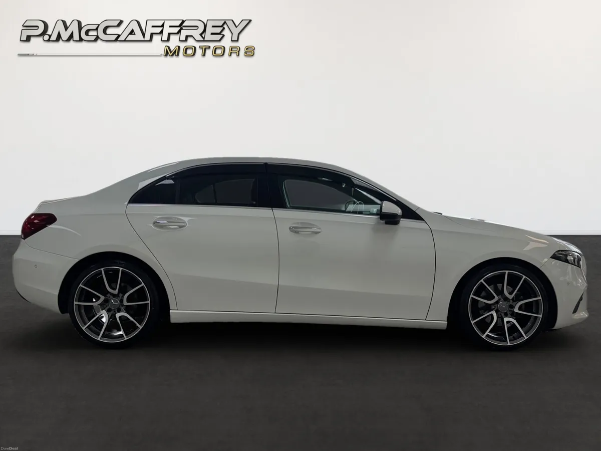 2021 Mercedes-Benz A-Class A200D Auto Saloon - Image 4