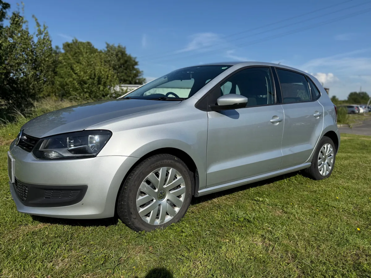 VW POLO (2012) 1.2L BLUE MOTION VERY LOW MILEAGE - Image 3