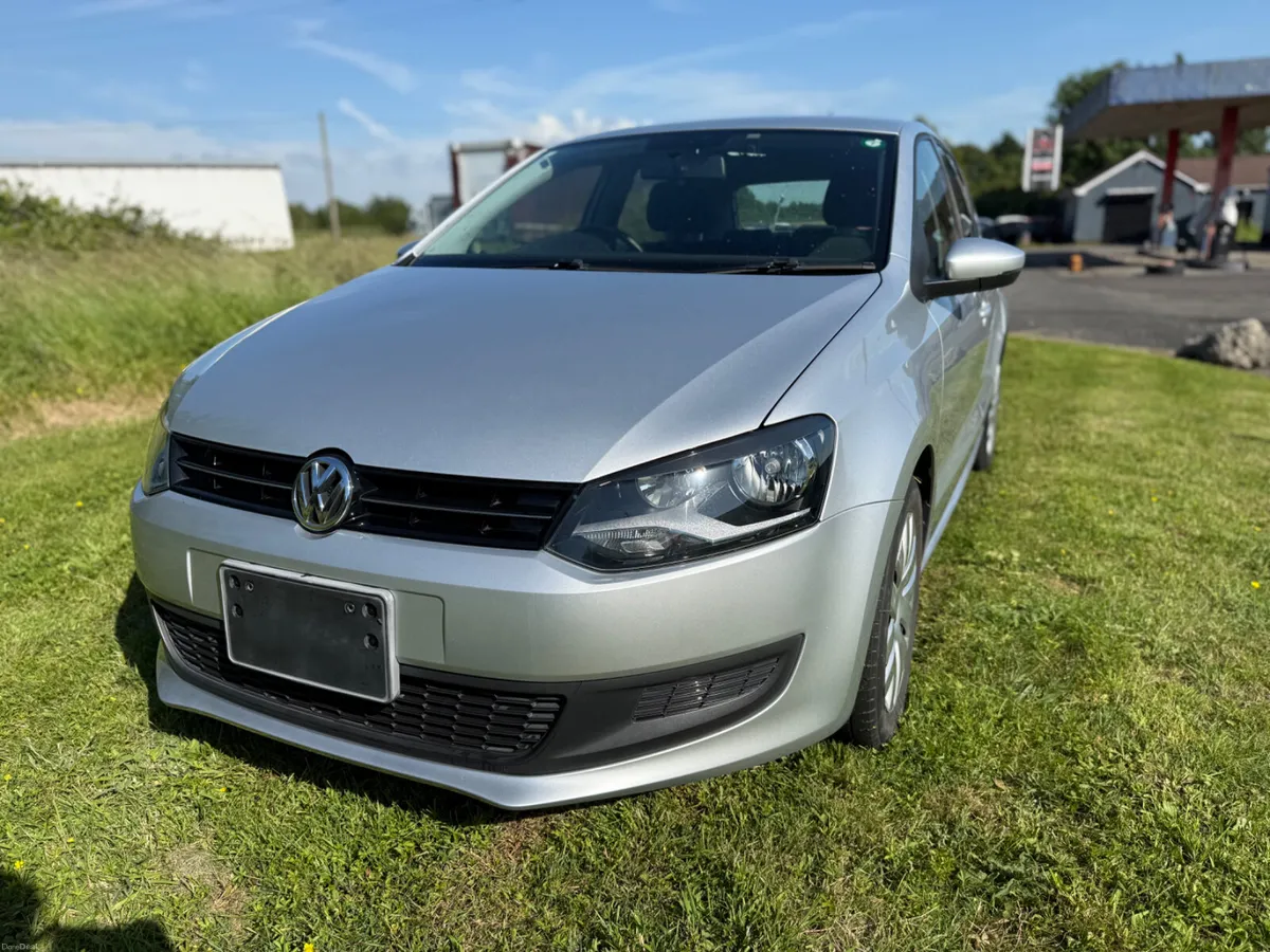 VW POLO (2012) 1.2L BLUE MOTION VERY LOW MILEAGE - Image 2