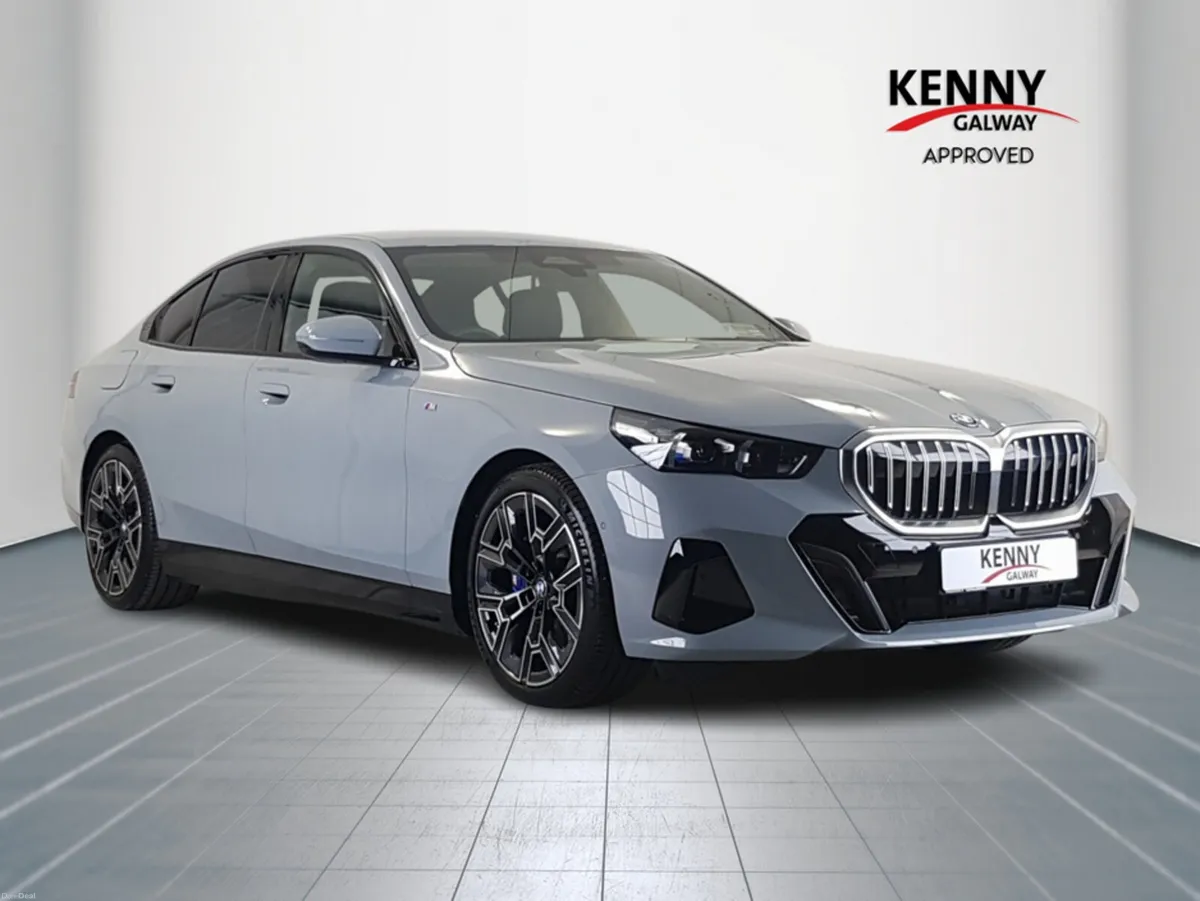BMW i5 EDRIVE40 M SPORT - Image 1