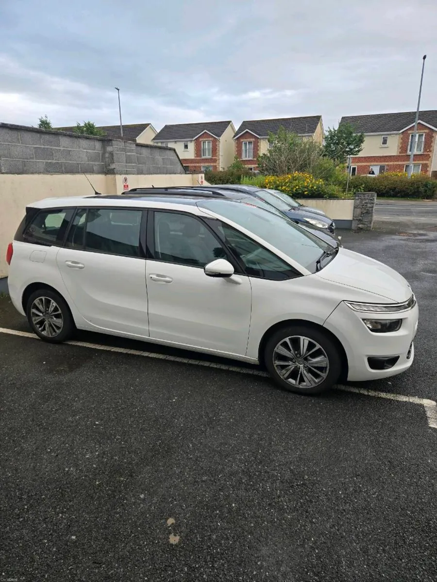 🚗 Citroën Grand C4 Picasso 2016 - Image 2