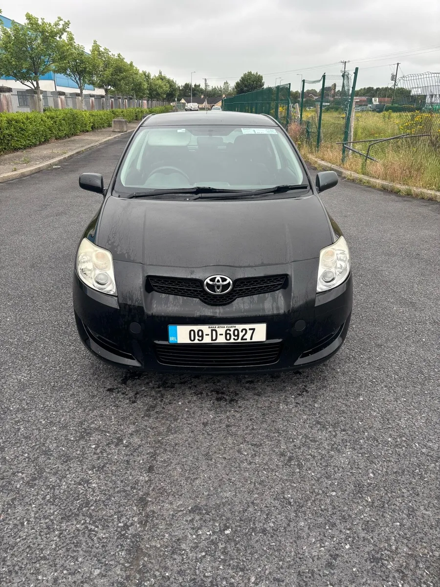 Toyota Auris - Image 1