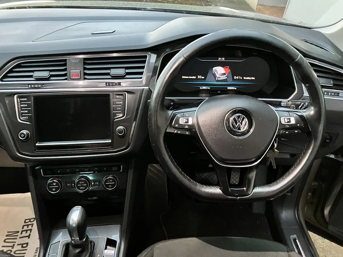 Volkswagen Tiguan - Image 2