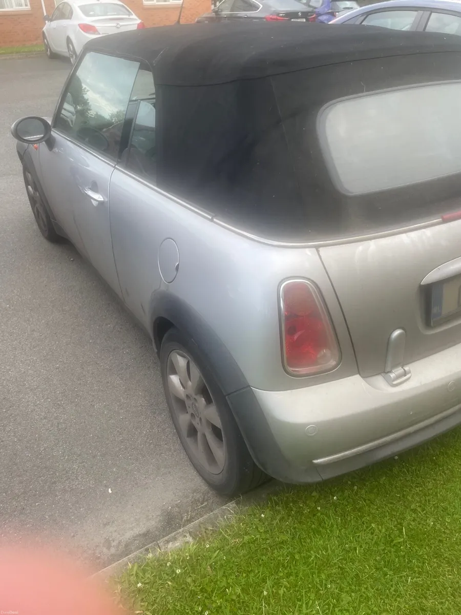 Mini Cooper 2006 convertible - Image 4