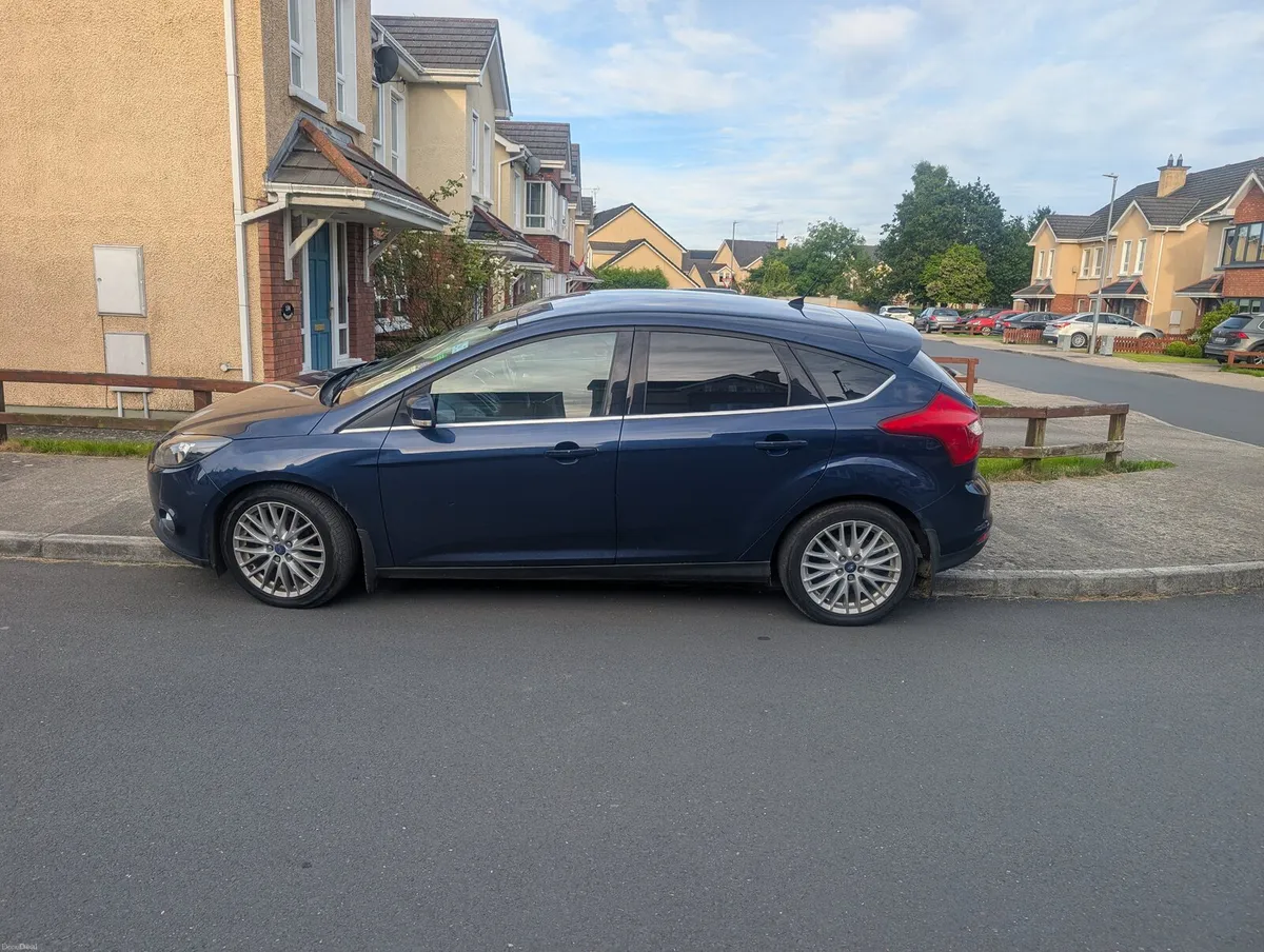 Ford Focus 2013 - Image 1