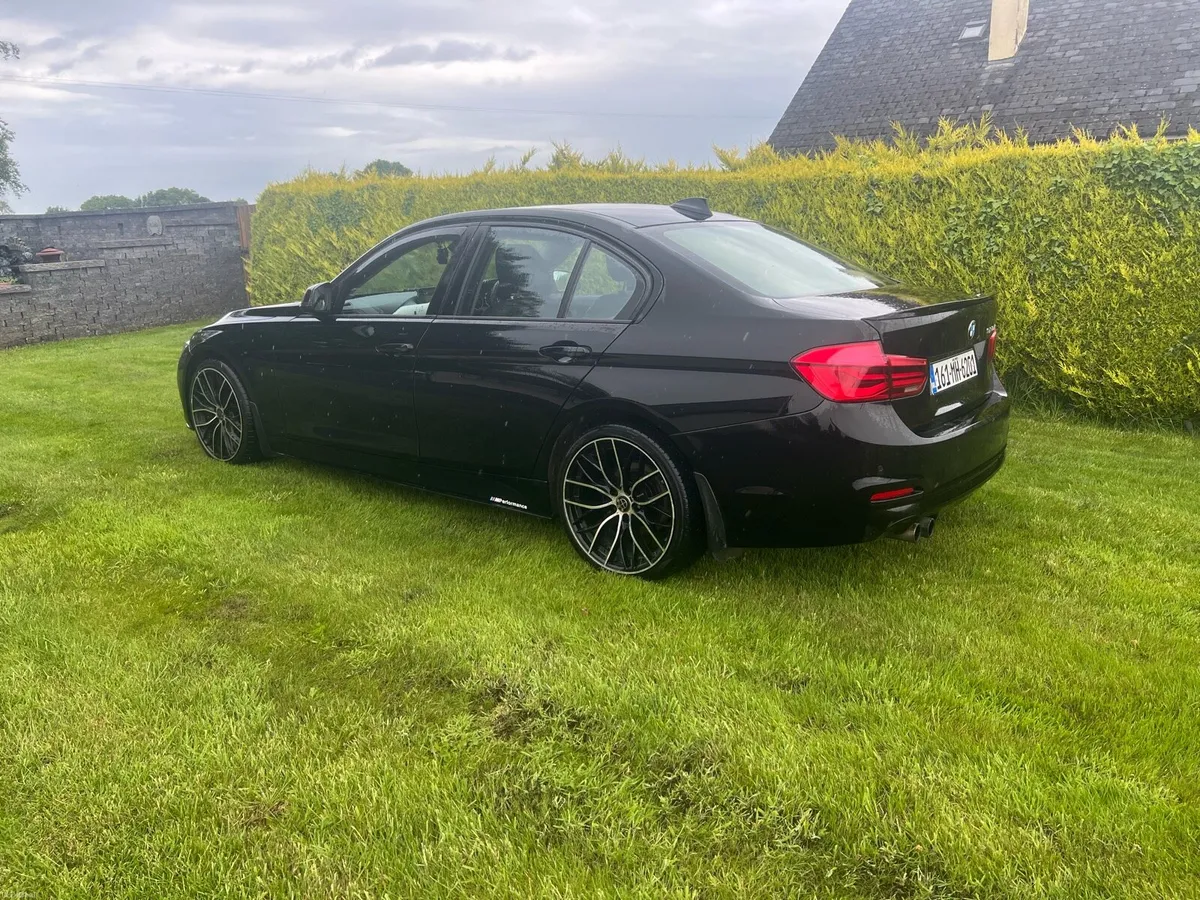 BMW 320D Efficient Dynamics - Image 3