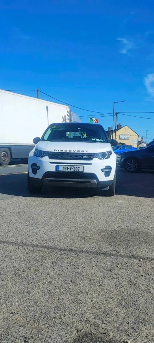 Land Rover - Image 2