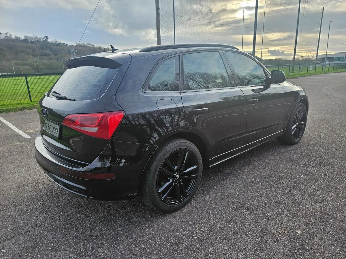Audi Q5 2,0 TDI SE - Image 6