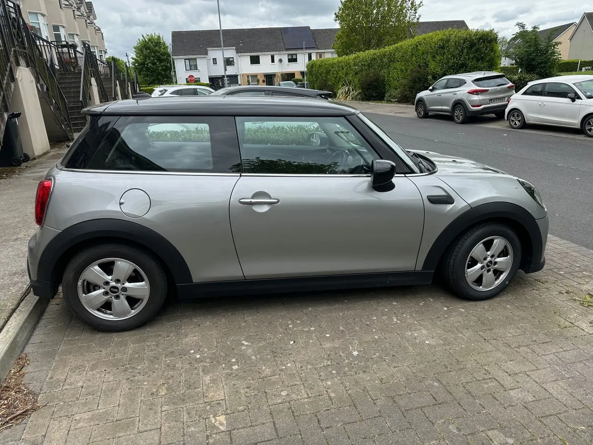 Mini Cooper 2023 - Image 3