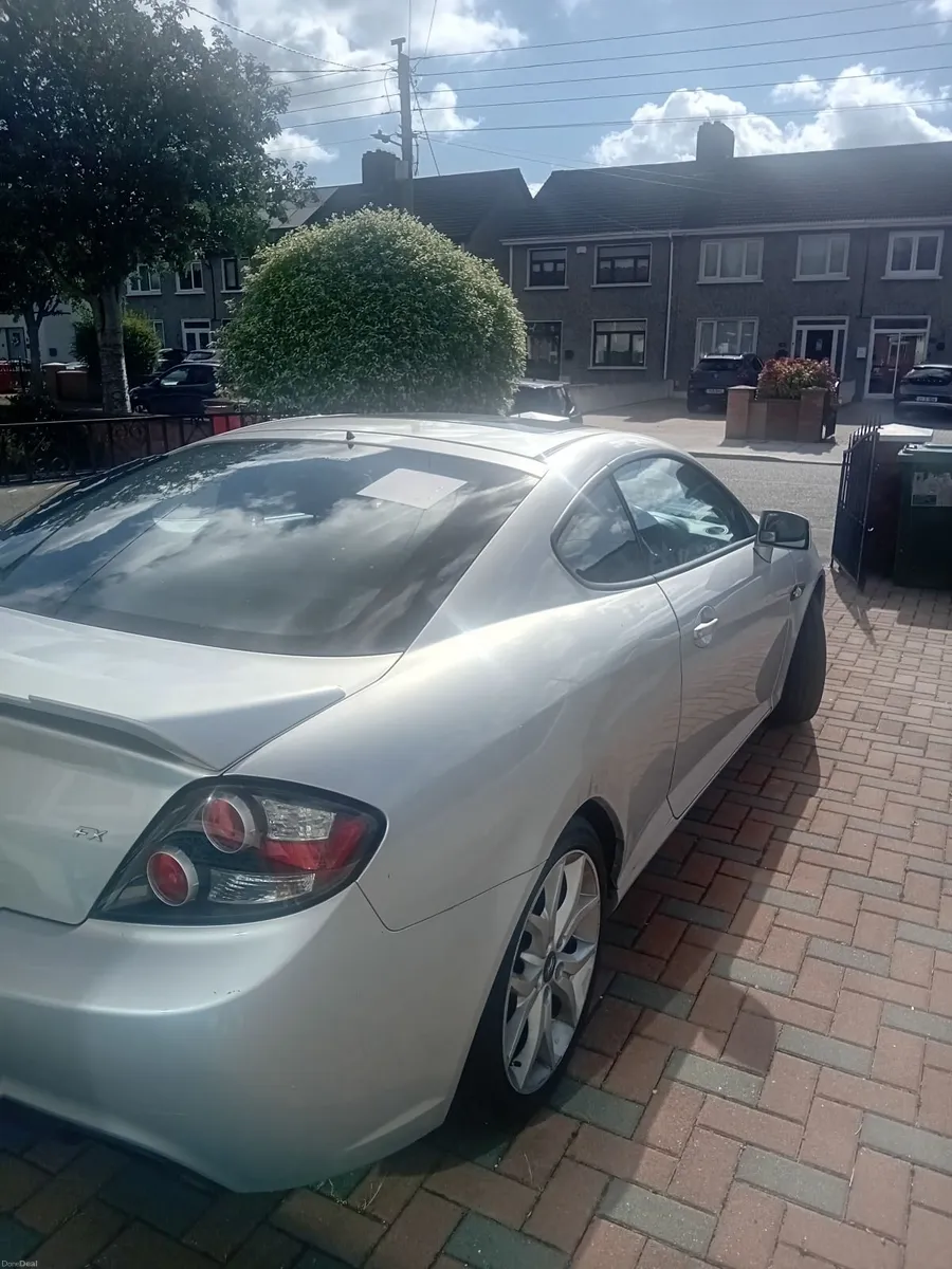Hyundai Coupe 2009 - Image 2
