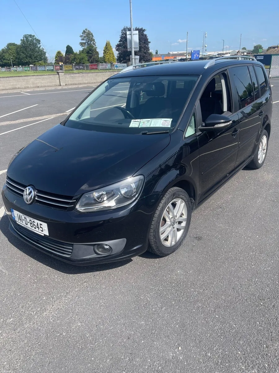Volkswagen Touran 2014 - Image 1