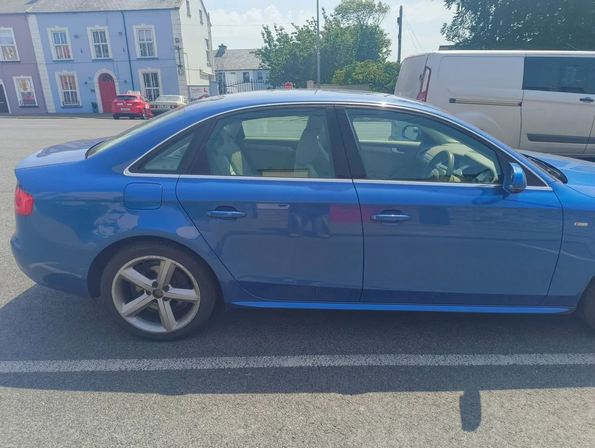 Audi A4 2011 - Image 4