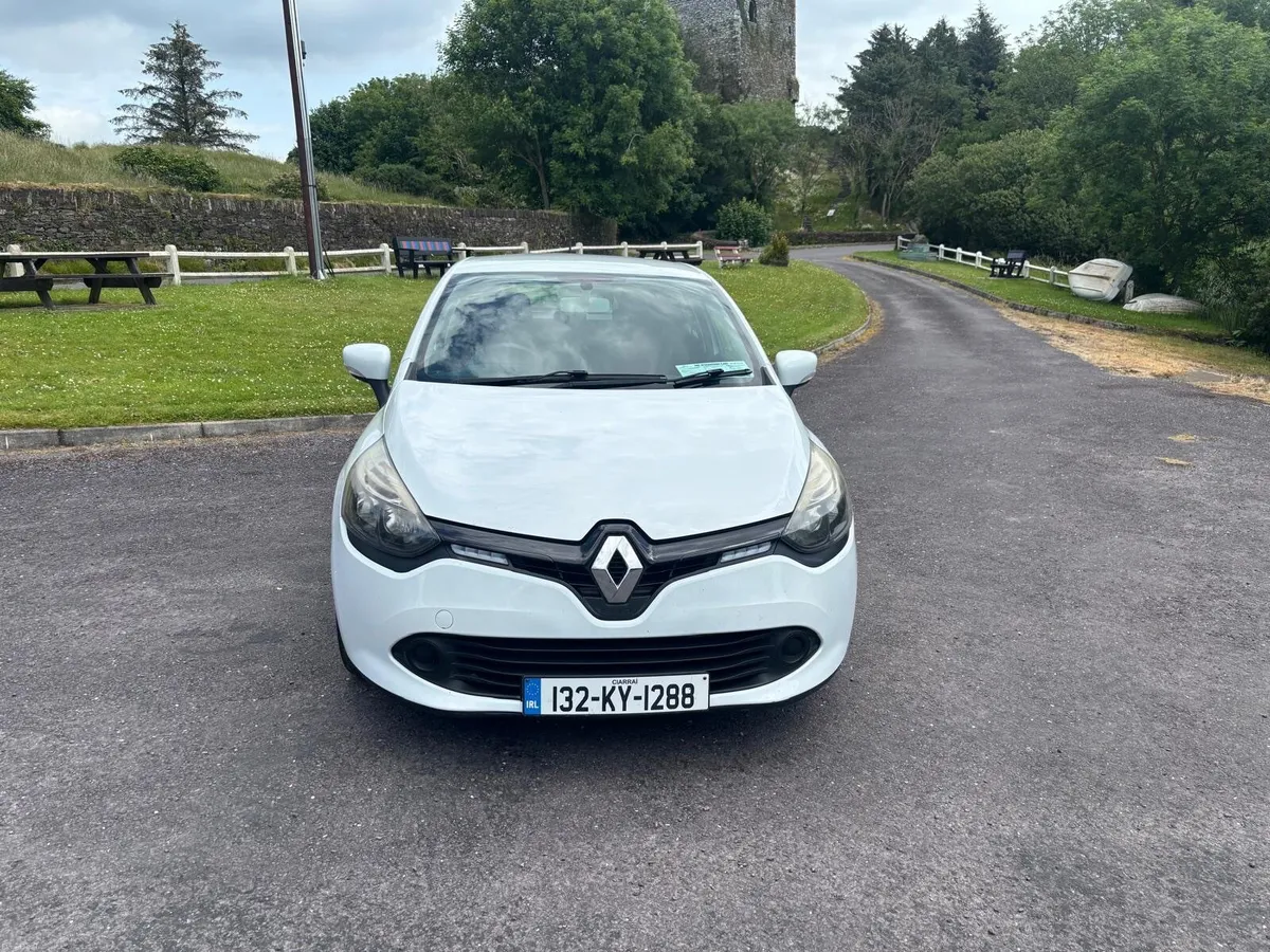 132 Renault Clio Petrol - Image 3
