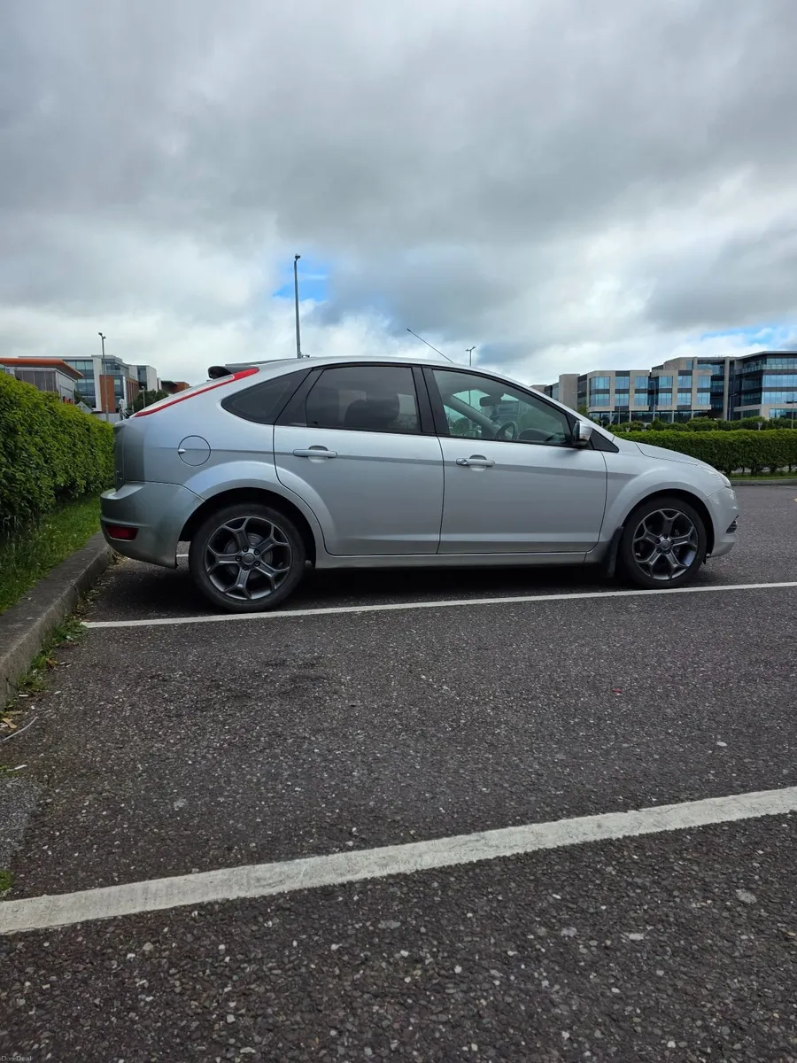 Ford Focus 2009 NEW NCT 05/27 - Image 4