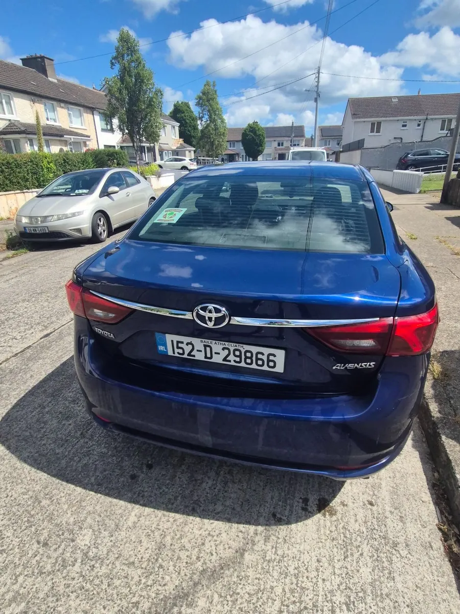 Toyota Avensis 2015 - Image 2