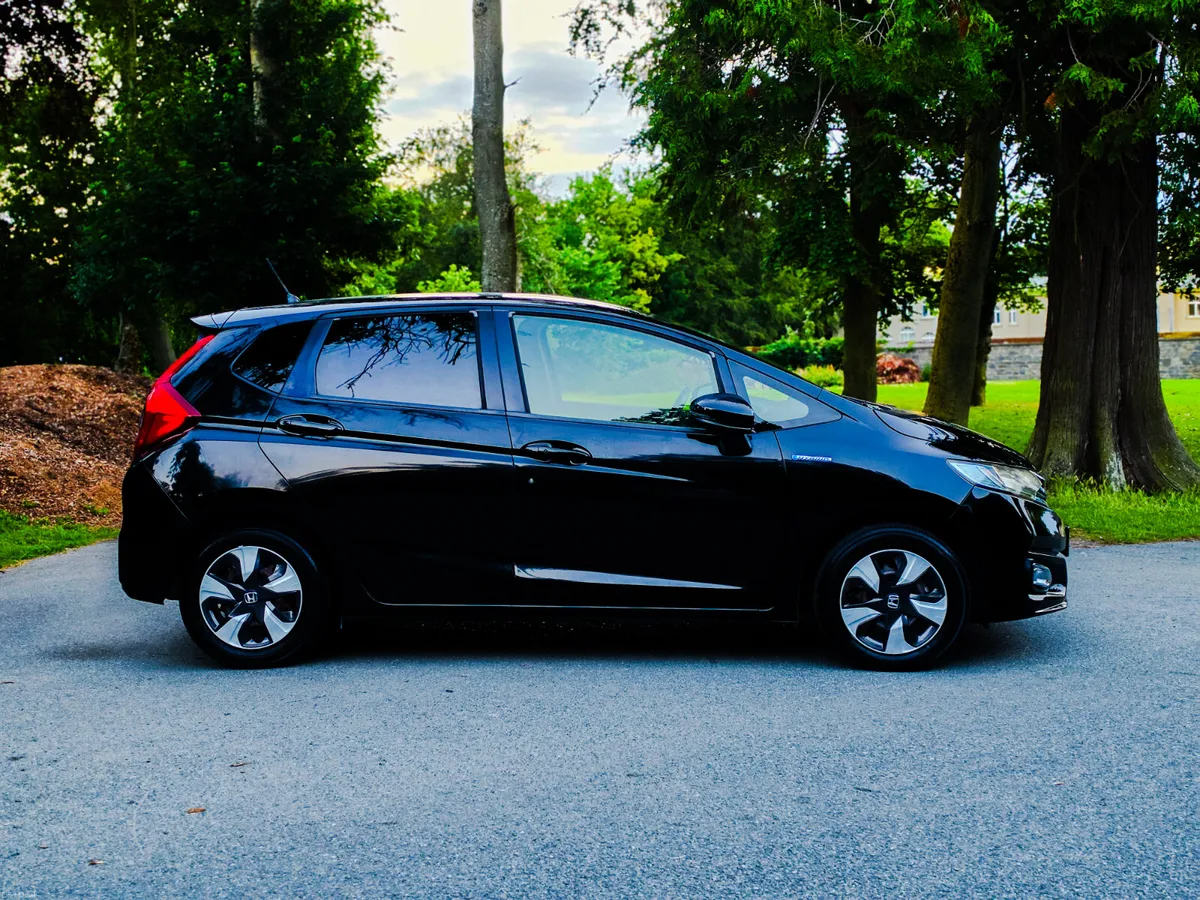 2019 Honda Fit 1.5 Petrol Hybrid Auto Spt Leather - Image 4