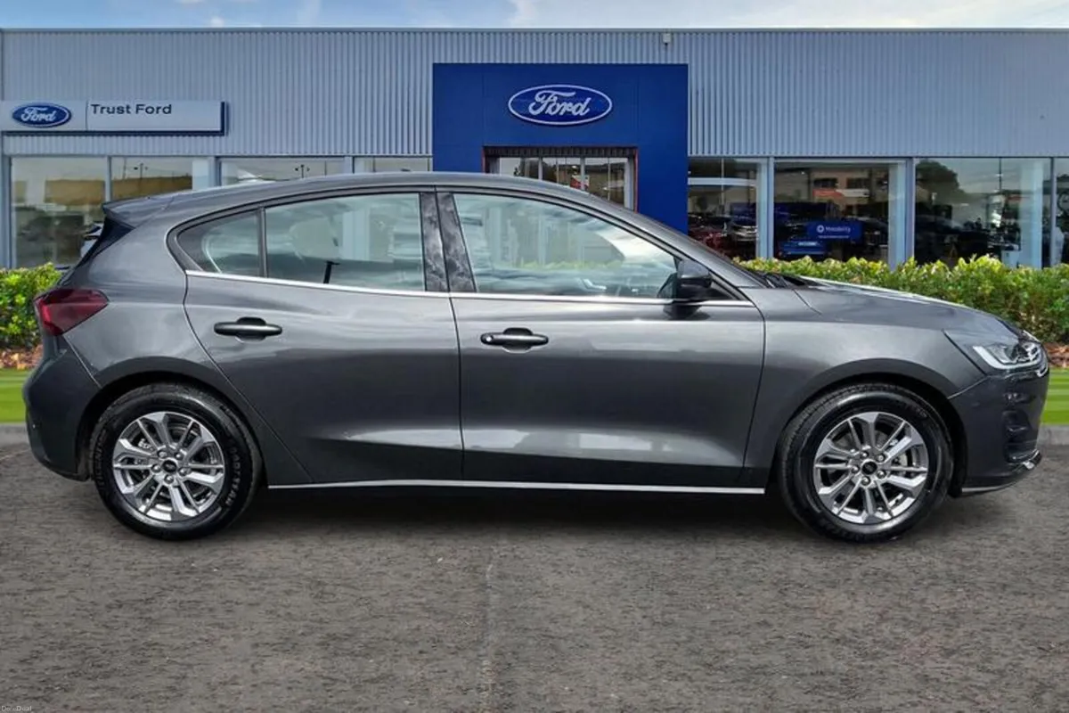 Ford Focus Ford Focus Hatchback 1.0 EcoBoost Hybri - Image 3