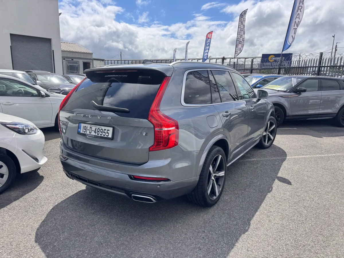 19 Volvo XC90 Hybrid R Design - Image 6
