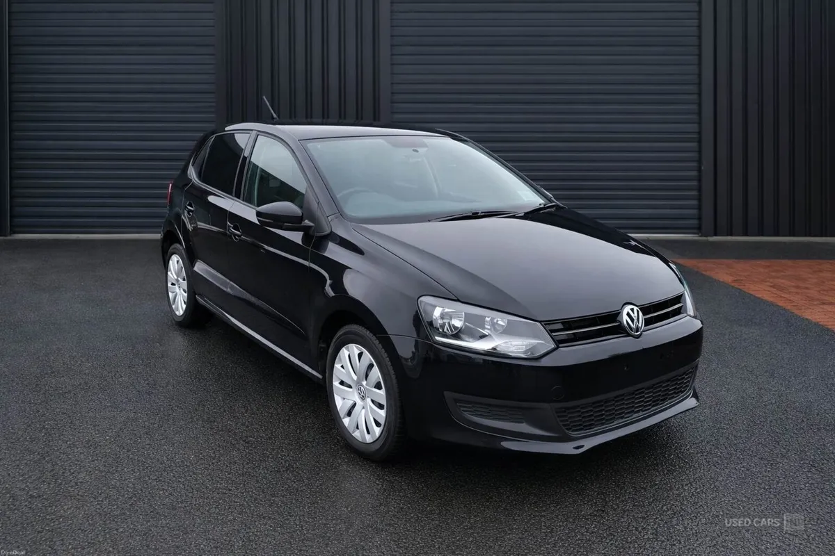 Volkswagen Polo 1.2 TSI Bluemotion Auto 5DR - Image 2