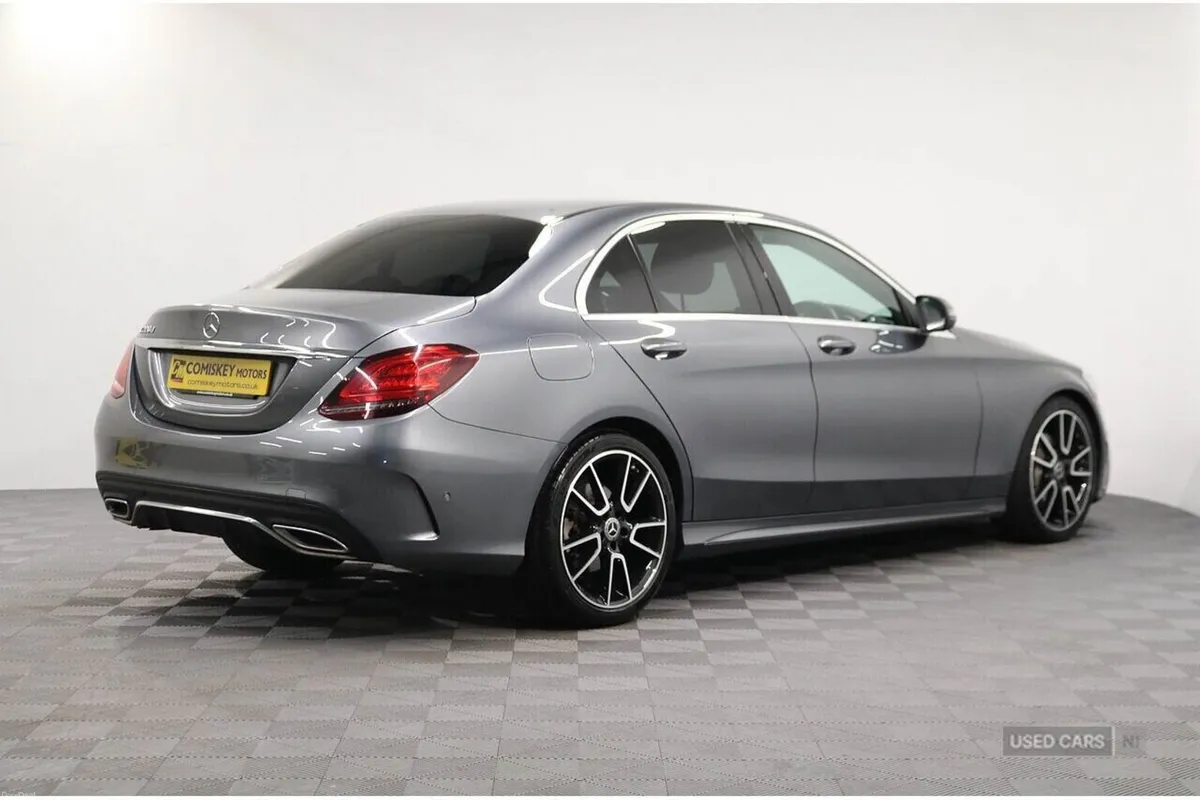 Mercedes-Benz C-Class C220d AMG Line - Image 6
