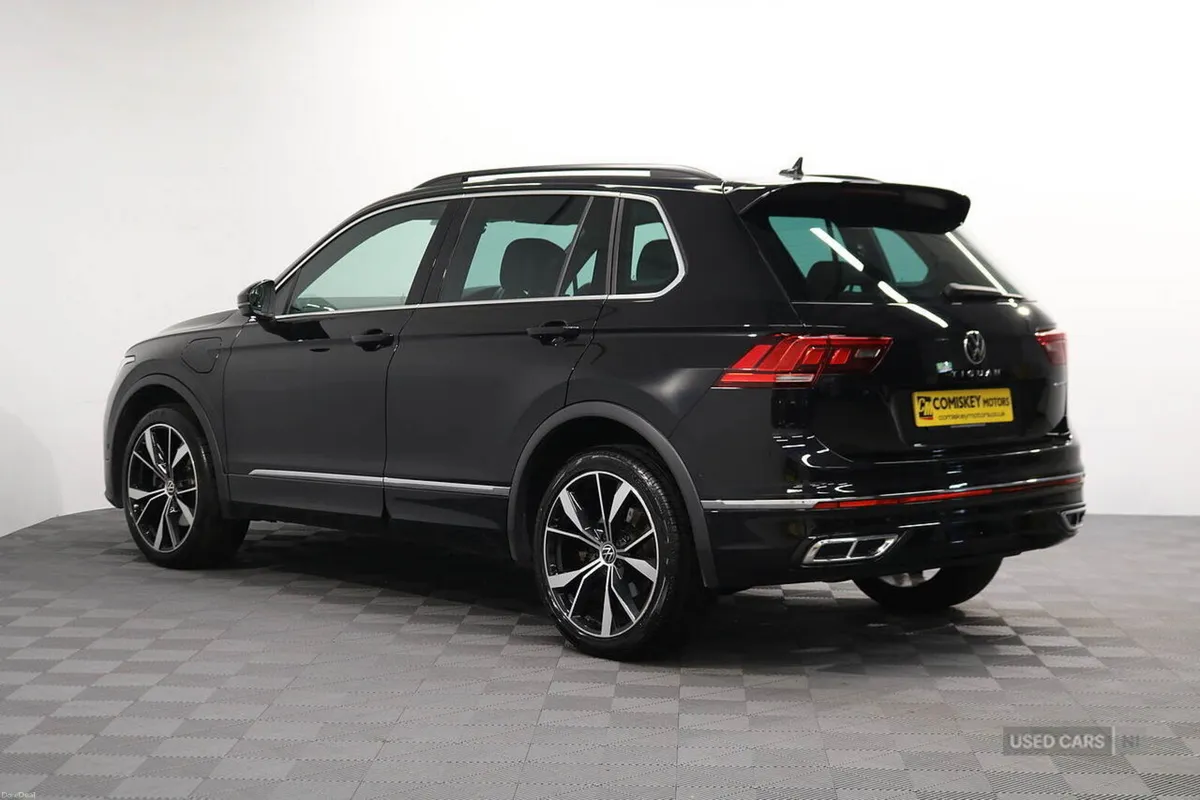 Volkswagen Tiguan TSI R-Line - Image 4