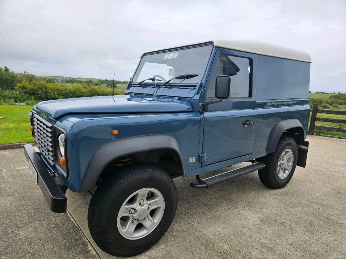 Landrover Defender 300tdi 1997 - Image 1