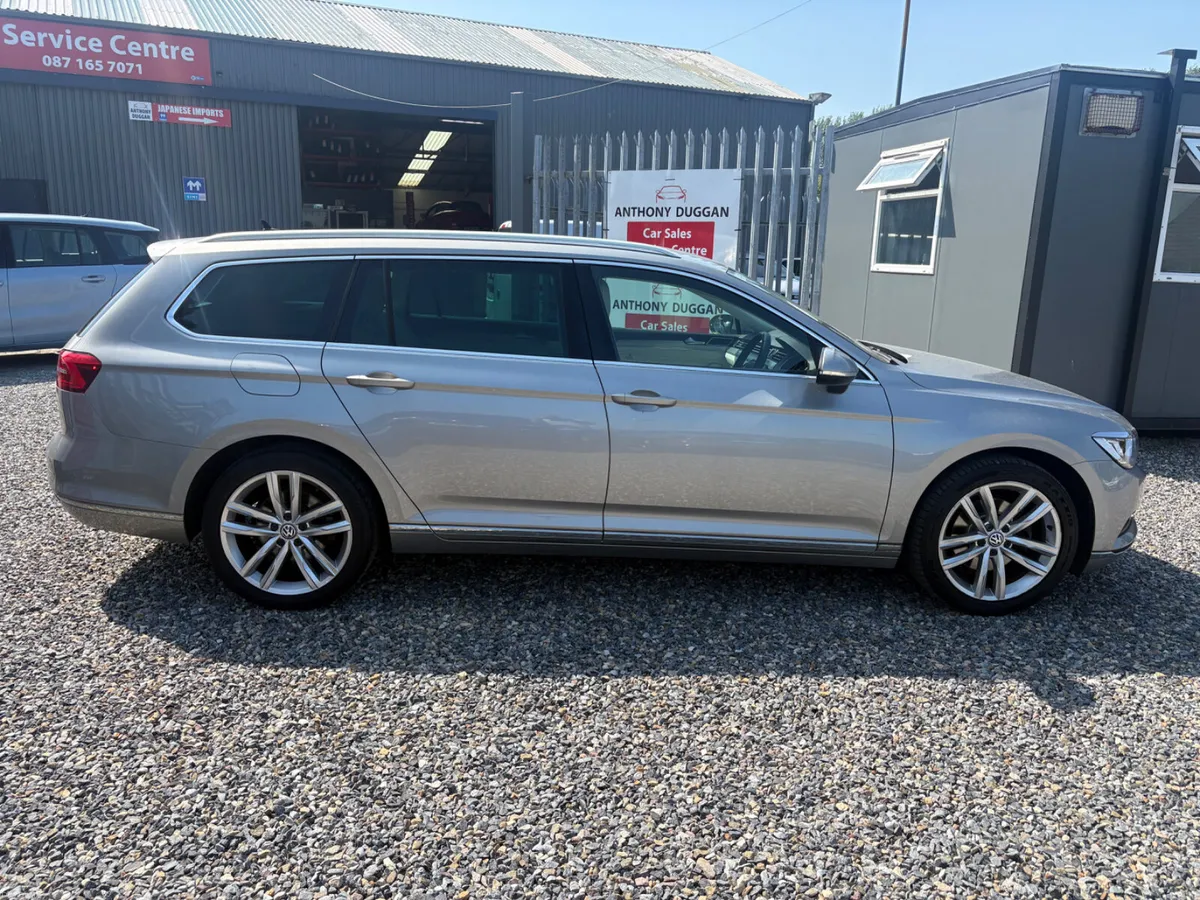 Volkswagen Passat Highline - Image 2