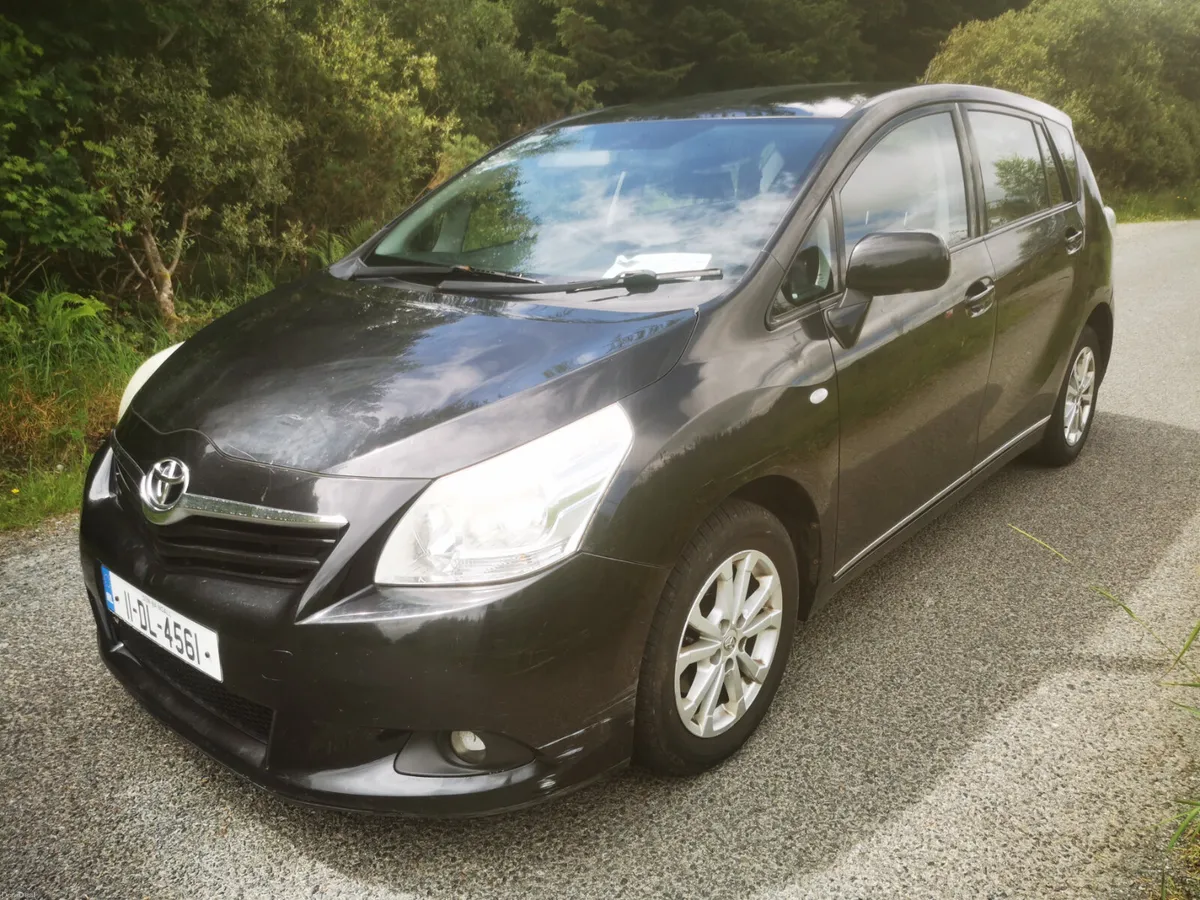 Toyota Verso 2011 2.0 D4d NCT and Taxed - Image 2