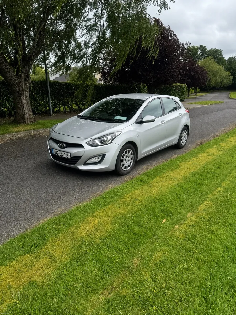 142 Hyundai i30 - 1.4 Petrol - NCT 04/27 - 1 Owner - Image 2