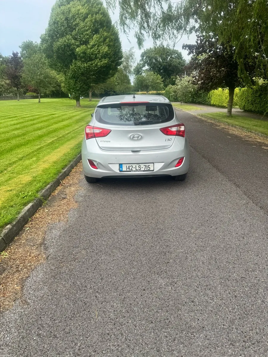 142 Hyundai i30 - 1.4 Petrol - NCT 04/27 - 1 Owner - Image 4