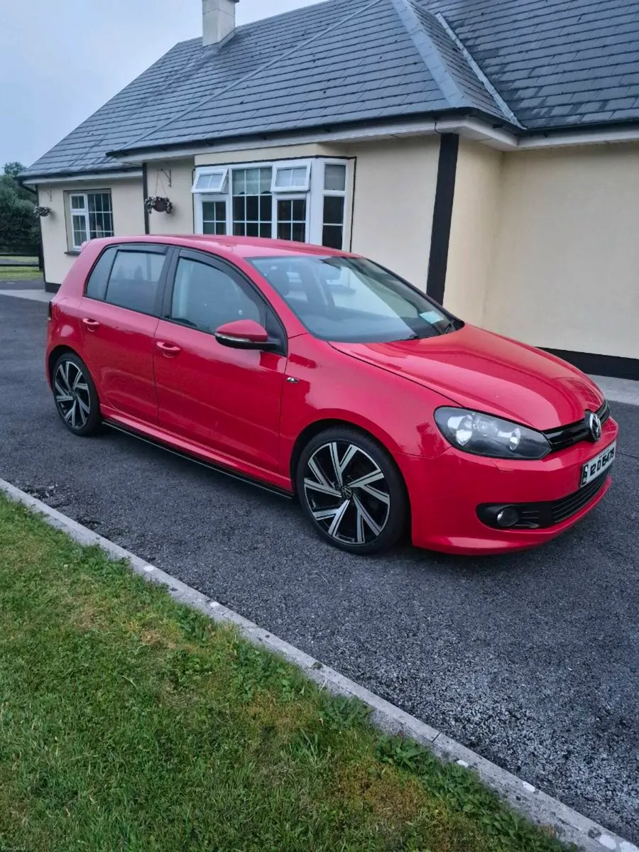 VOLKSWAGEN GOLF - Image 3