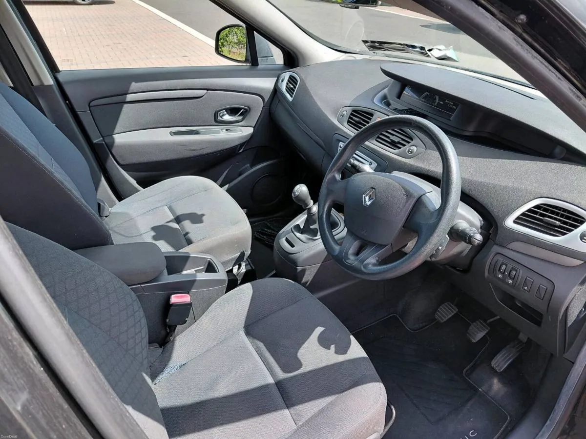 Renault Scenic 1.5dci - Image 4