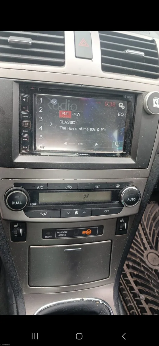 2012 toyota avensis - Image 5