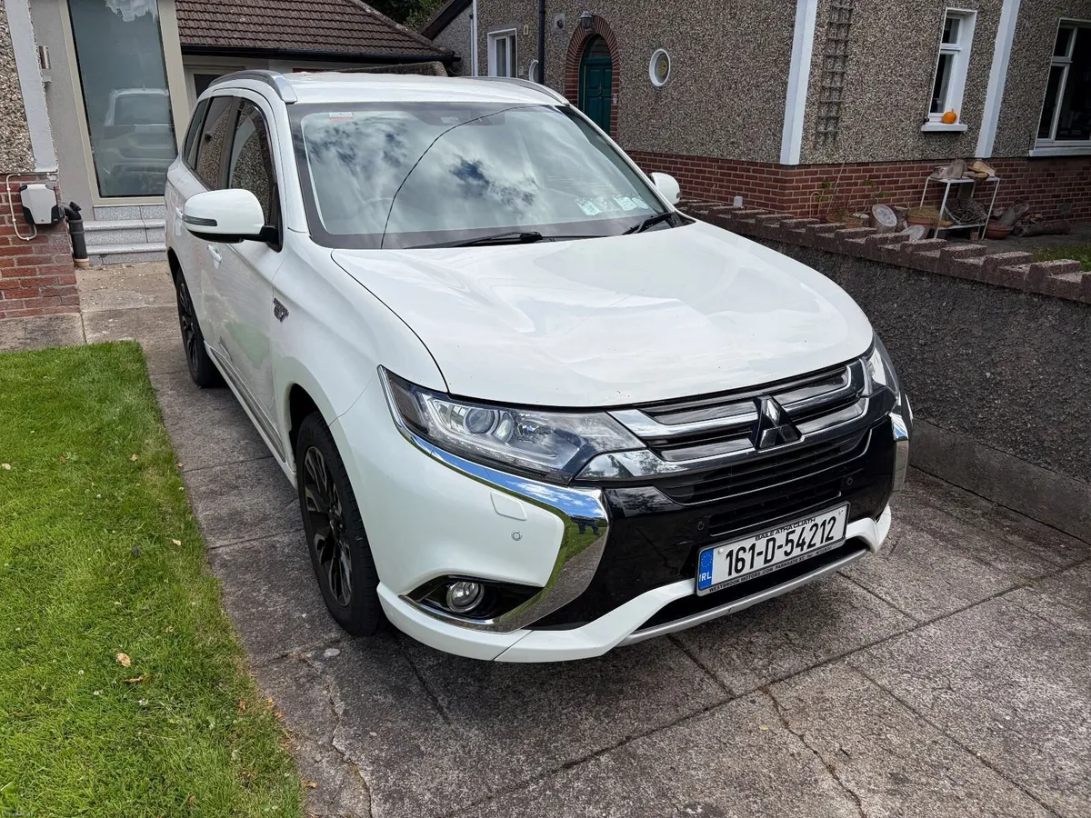 Mitsubishi Outlander 2016 - Image 1